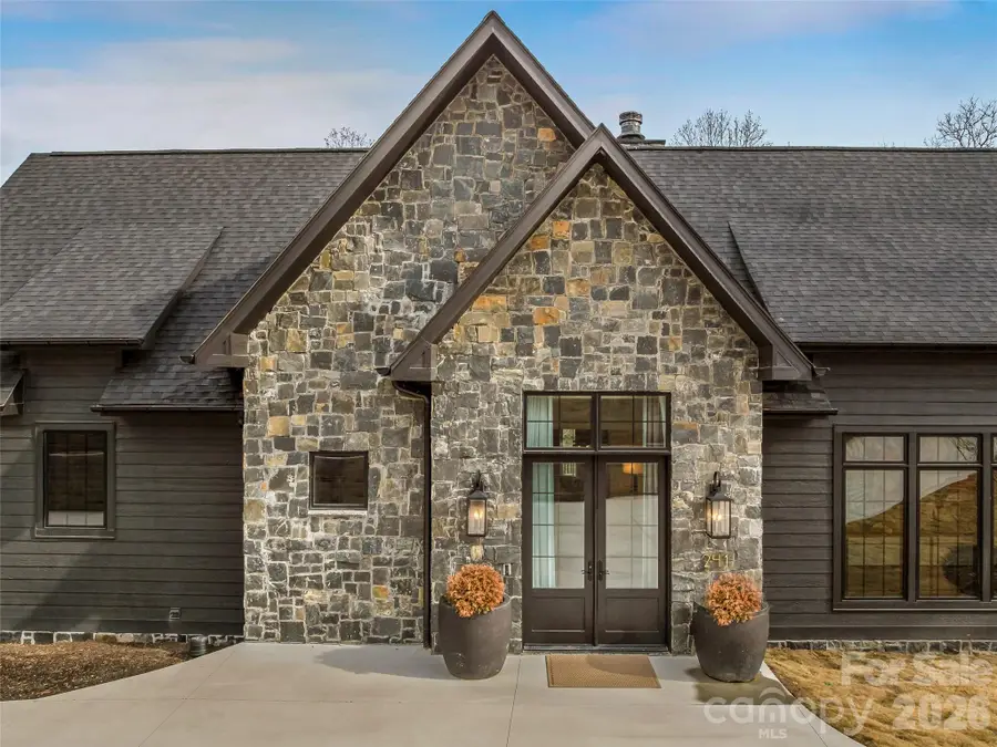 241 Tower Circle, Hendersonville, NC 28739 - #2