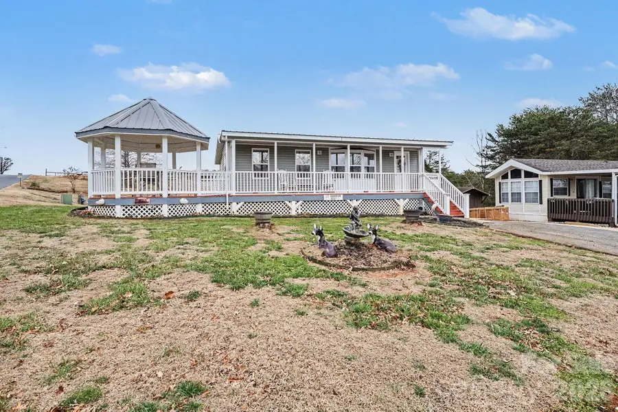 121 Grand View Drive #202/202A, New London, NC 28127 - #3