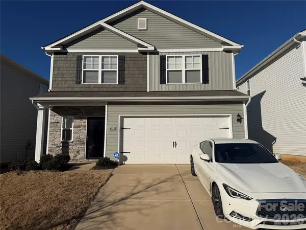 4112 Stoneygreen Lane, Charlotte, NC 28215