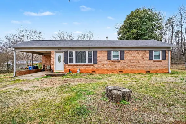 1725 26th Street Ne, Hickory, NC 28601