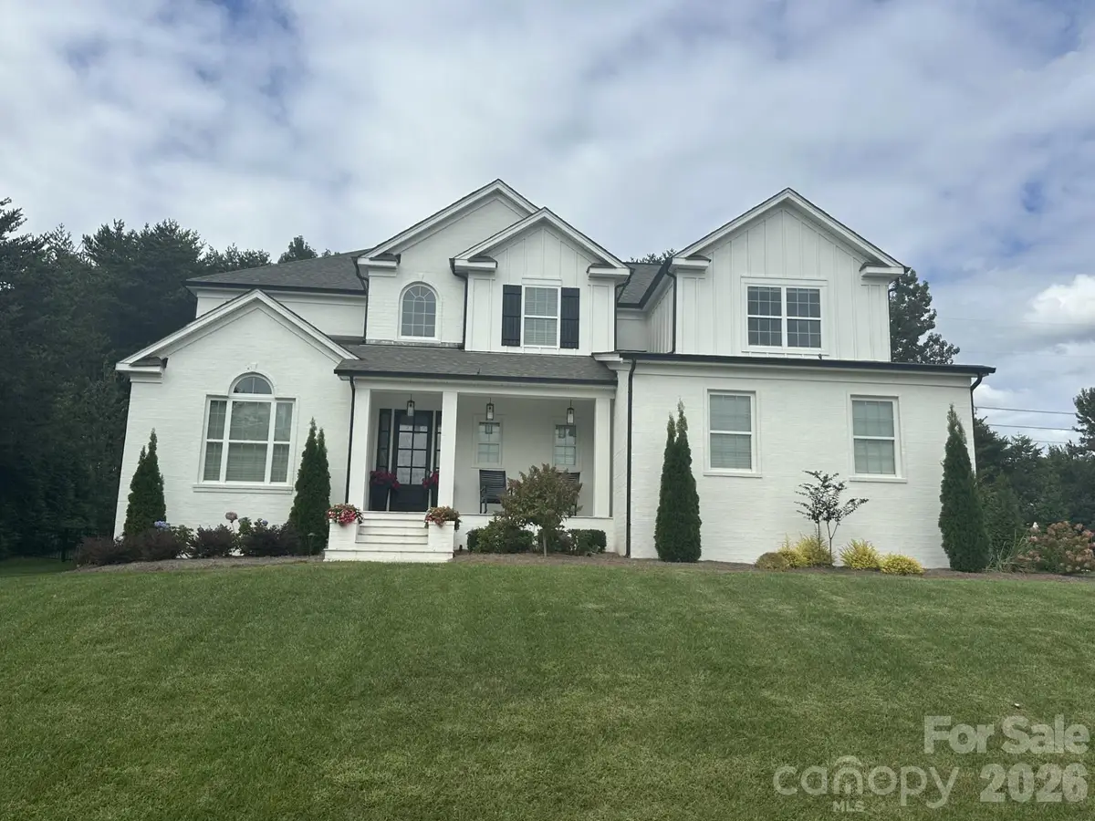 205 Walking Horse Trail, Davidson, NC 28036 - #1