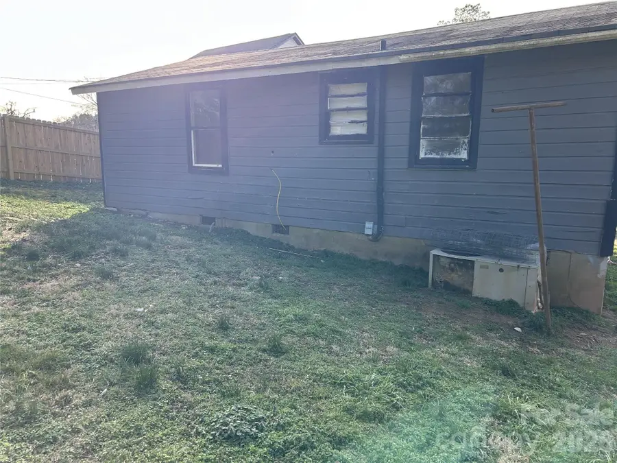 1409 Laboratory Road, Lincolnton, NC 28092 - #2