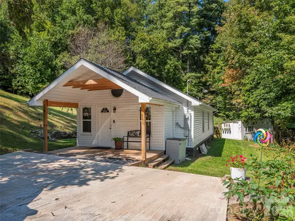 240 Little Cove Road, Waynesville, NC 28786