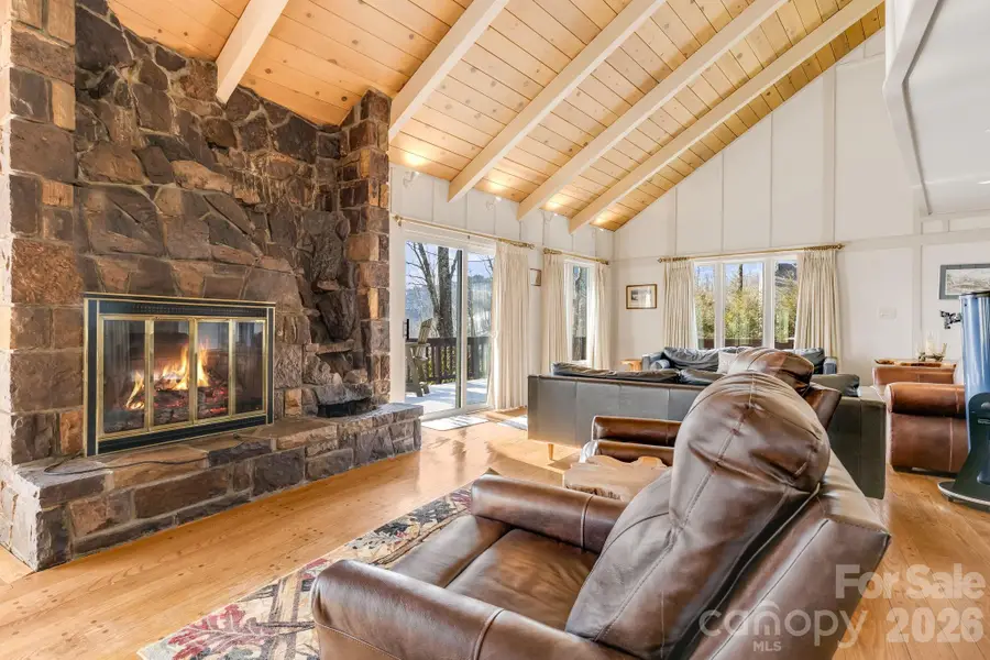 301 Highland Circle, Sugar Mountain, NC 28604 - #3