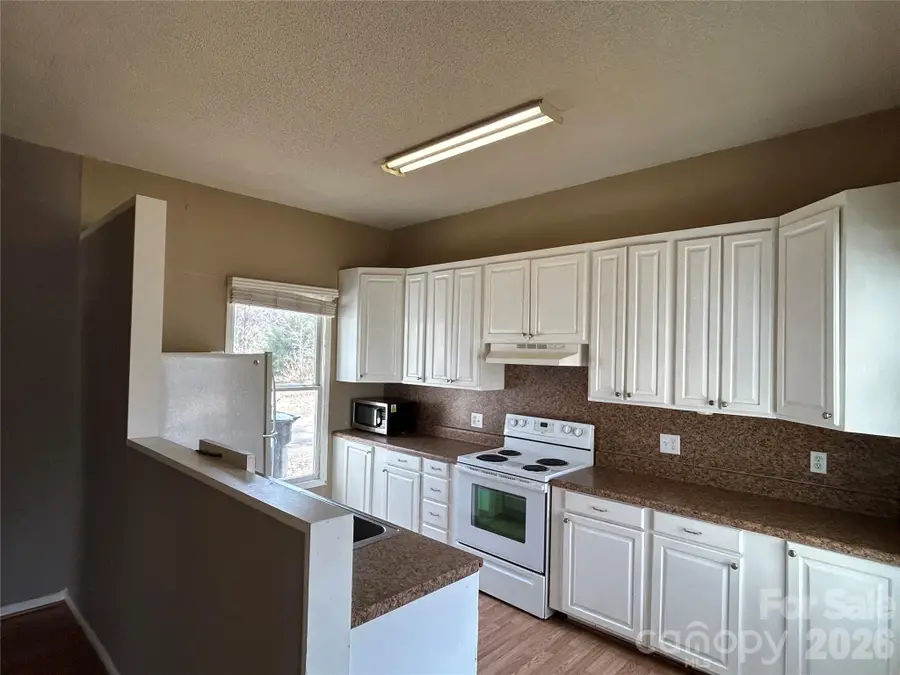 130 Meadow Avenue Ne, Concord, NC 28025 - #3