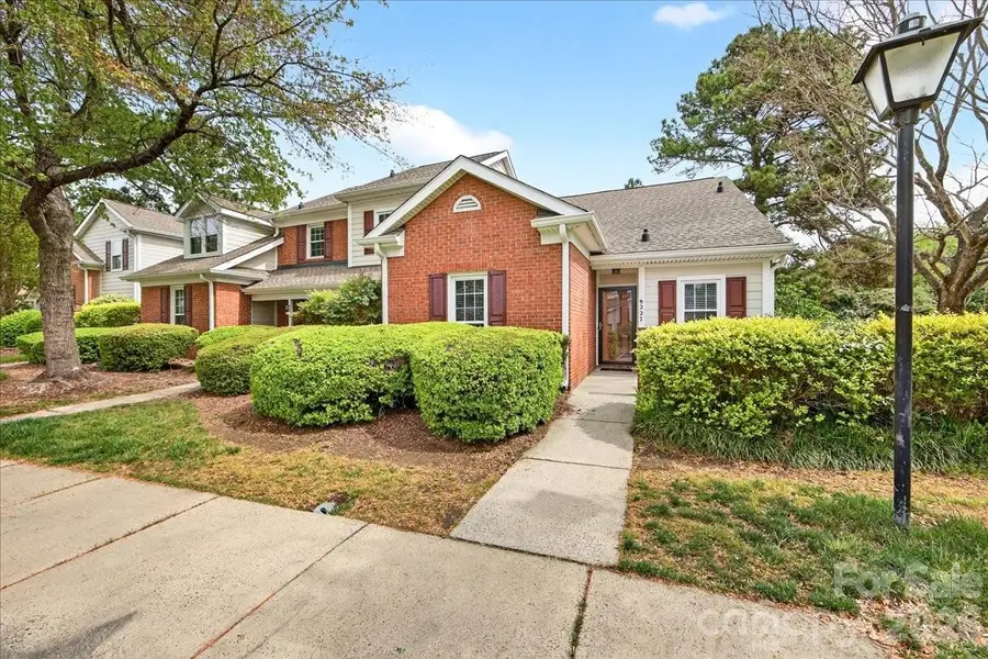 9227 N Vicksburg Park Court, Charlotte, NC 28210 - #3