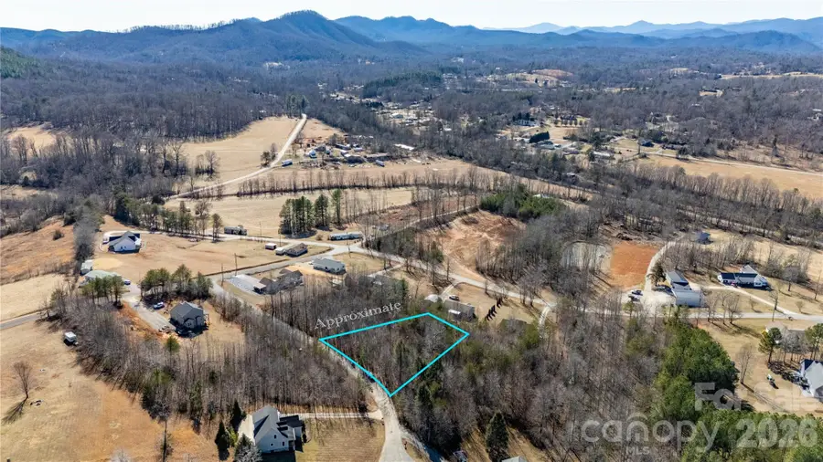 000 Eagles Nest Drive #8, Marion, NC 28752 - #3