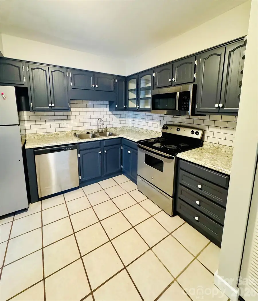 10935 Hunter Trail Lane, Charlotte, NC 28226 - #2