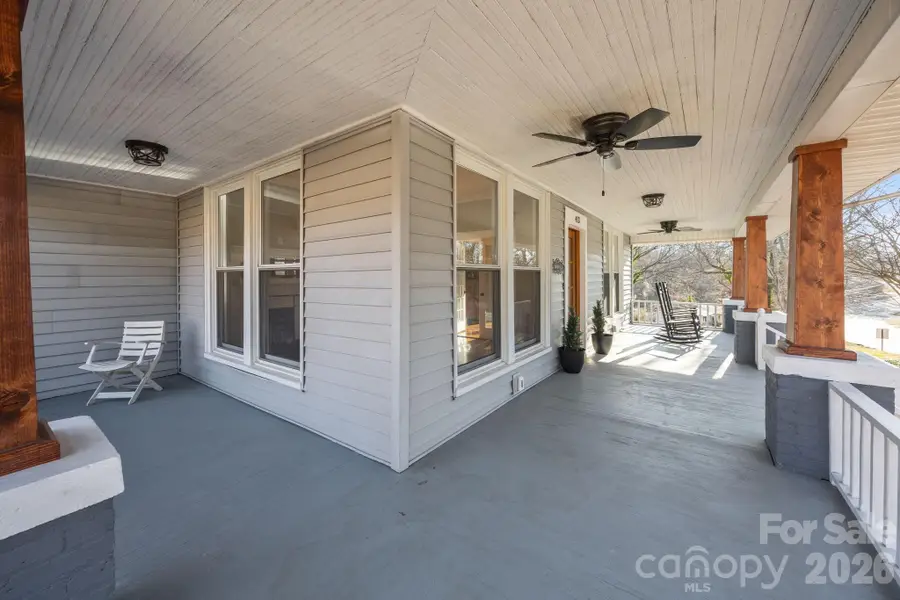 413 S Laurel Street, Lincolnton, NC 28092 - #3