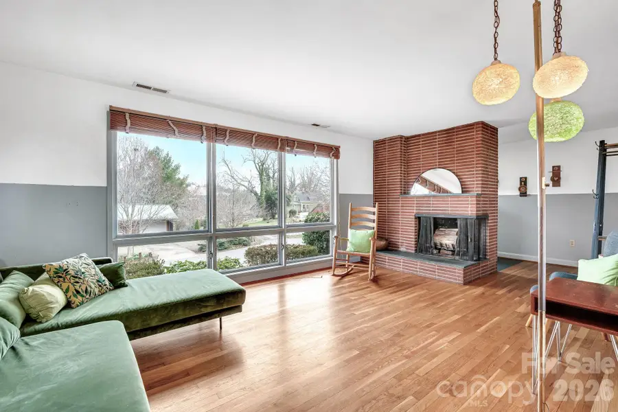 17 Swindale Street, Asheville, NC 28801 - #3