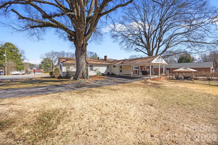 613 W Mill Street, Landis, NC 28088 - #2