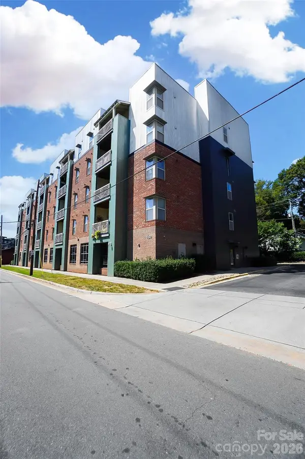 630 Calvert Street #306, Charlotte, NC 28208