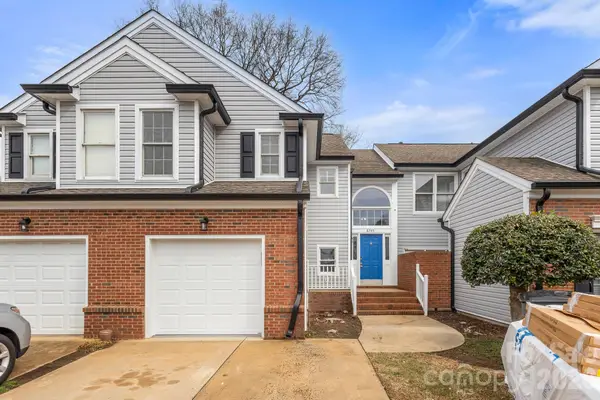 8745 Fox Chase Lane, Charlotte, NC 28269