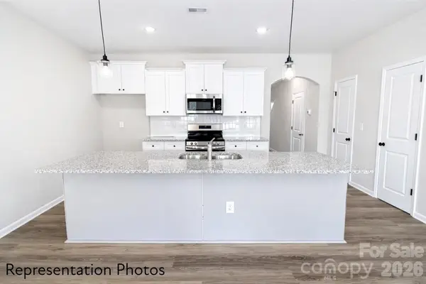 5933 Wallace Avenue, Charlotte, NC 28227