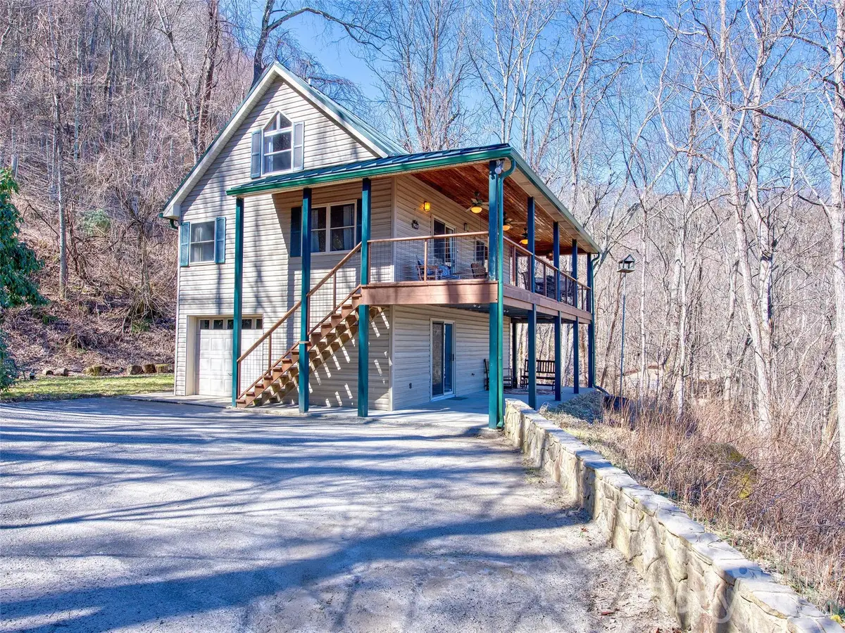 1463 Apple Creek Road, Waynesville, NC 28786 - #1