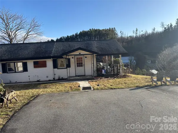 190 Benfield Road, Crossnore, NC 28657