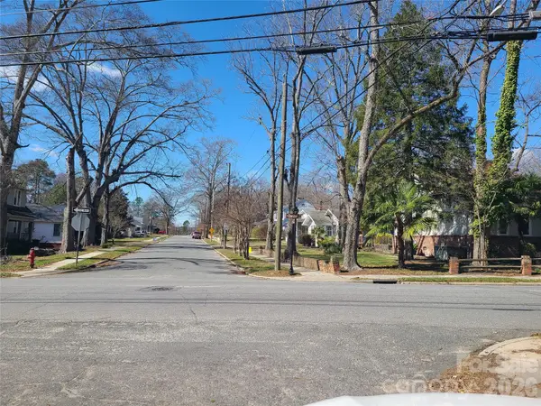 702 S Chester Street, Gastonia, NC 28052