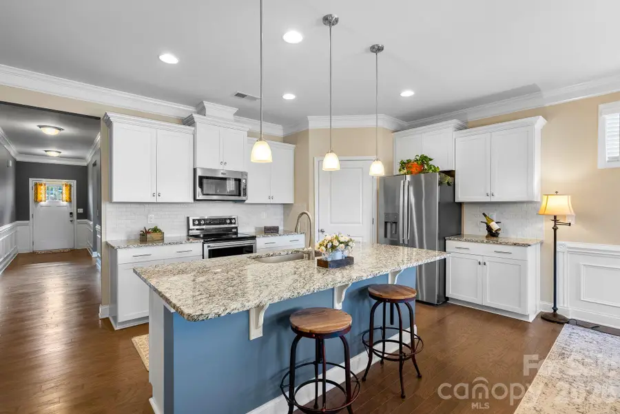 16 Regent Heights Road, Leicester, NC 28748 - #3