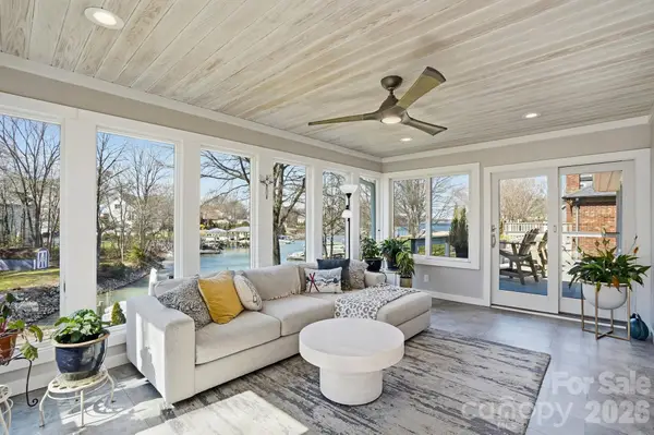 21037 Norman Shores Drive, Cornelius, NC 28031