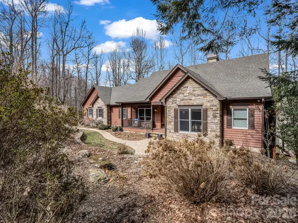 140 Mount Hebron Road, Hendersonville, NC 28739