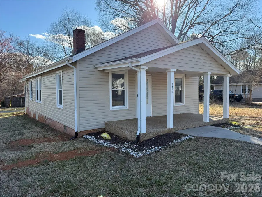 2603 5th Avenue Sw, Hickory, NC 28602 - #3