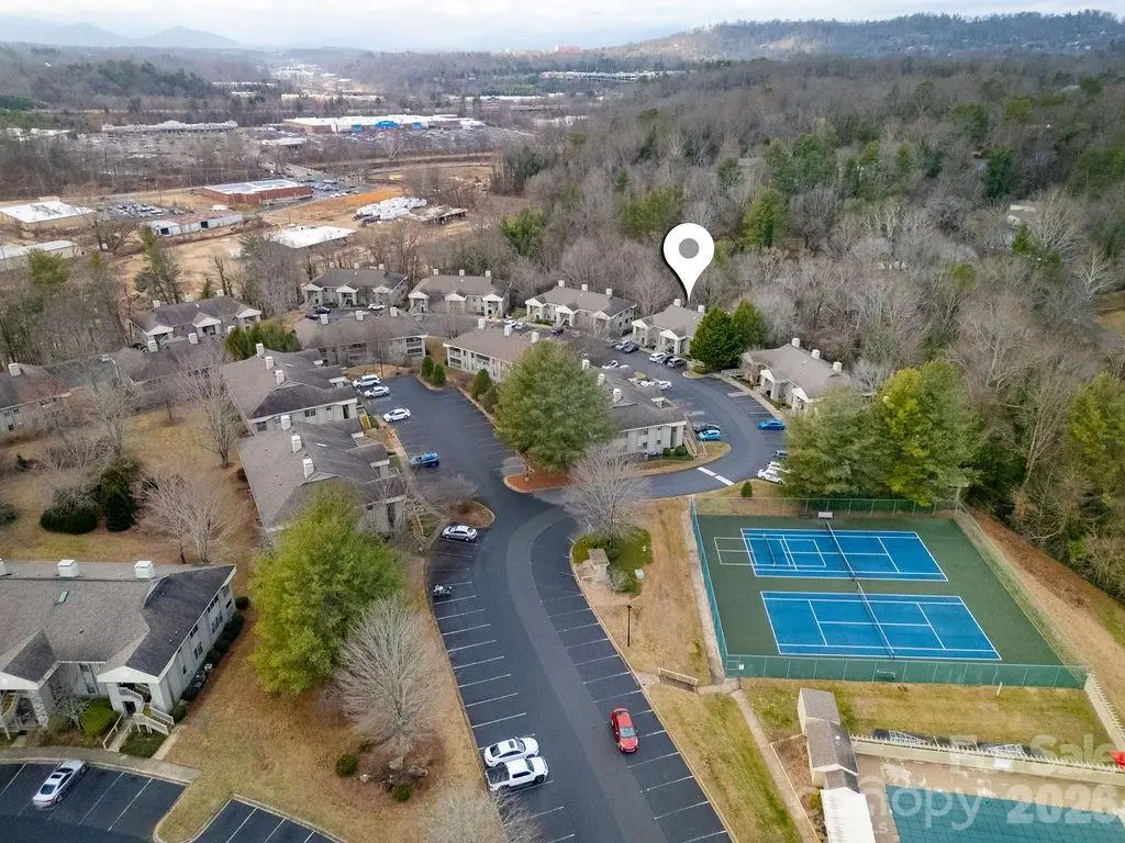 1904 Abbey Circle, Asheville, NC 28805 - #1