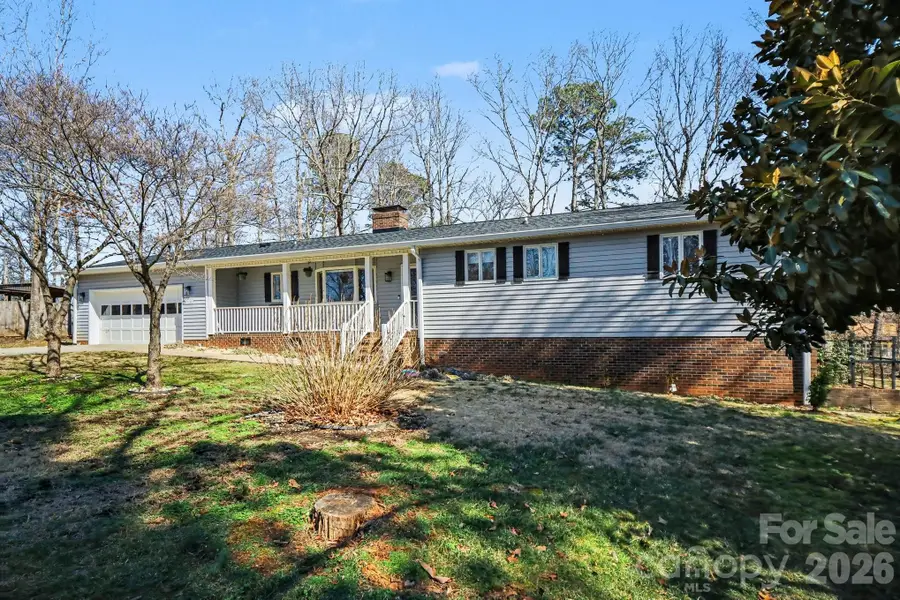 1140 Knollwood Drive, Claremont, NC 28610 - #2