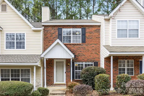 3105 Summercroft Lane, Charlotte, NC 28269