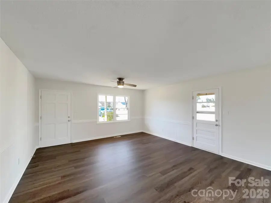 138 Victoria Drive, Statesville, NC 28625 - #3