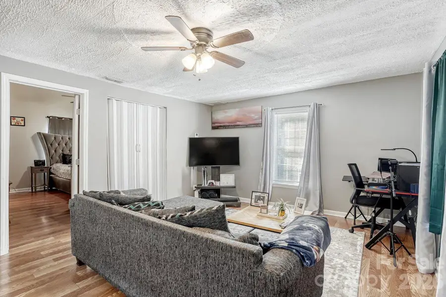 409 W Norment Avenue, Gastonia, NC 28052 - #2