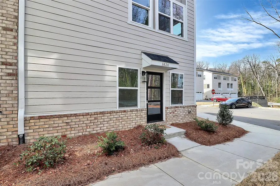 3820 Odom Way, Charlotte, NC 28208 - #3