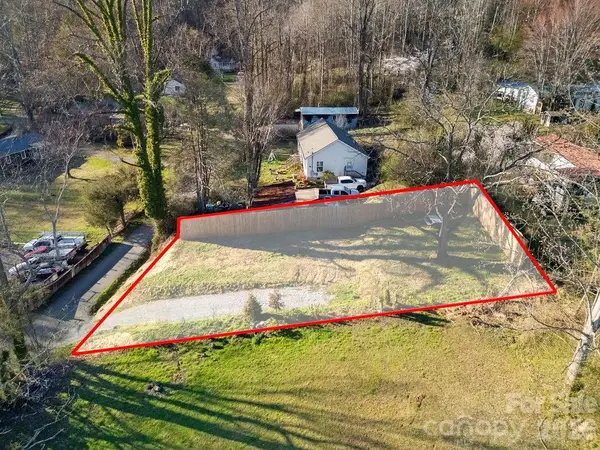 000 Reservoir Road, Brevard, NC 28712