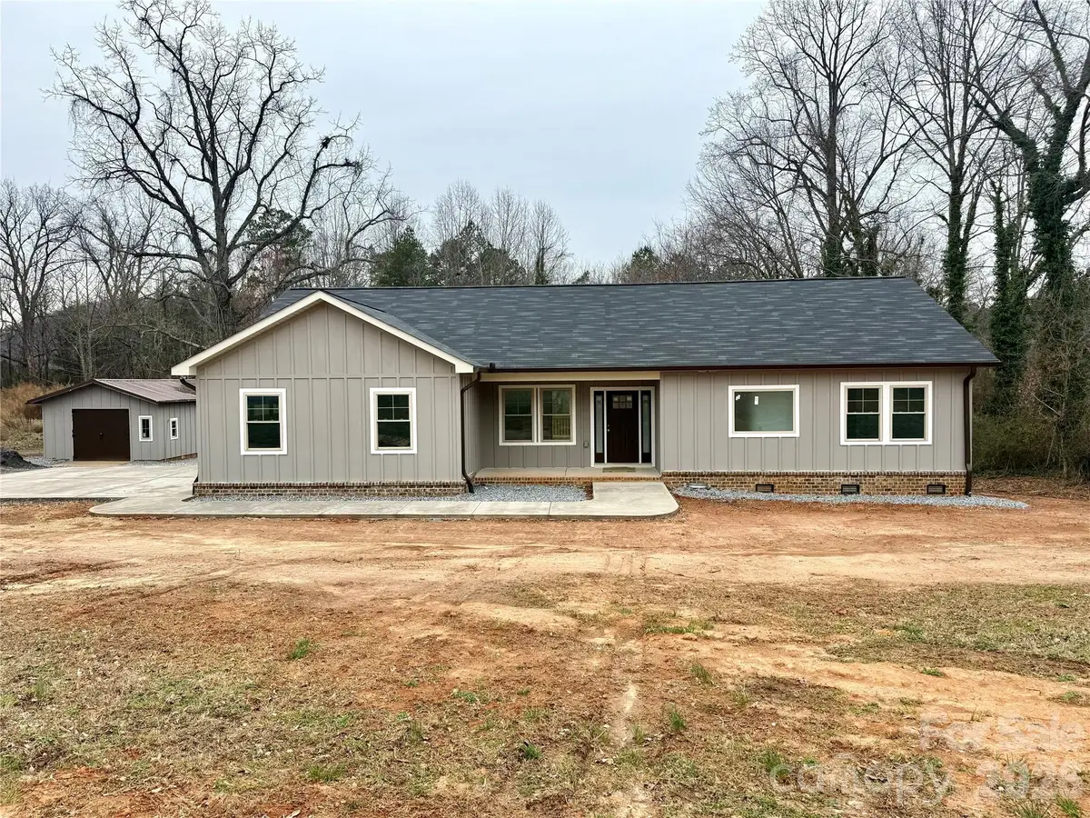 3681 S Hwy 127 Highway, Hickory, NC 28602 - #1