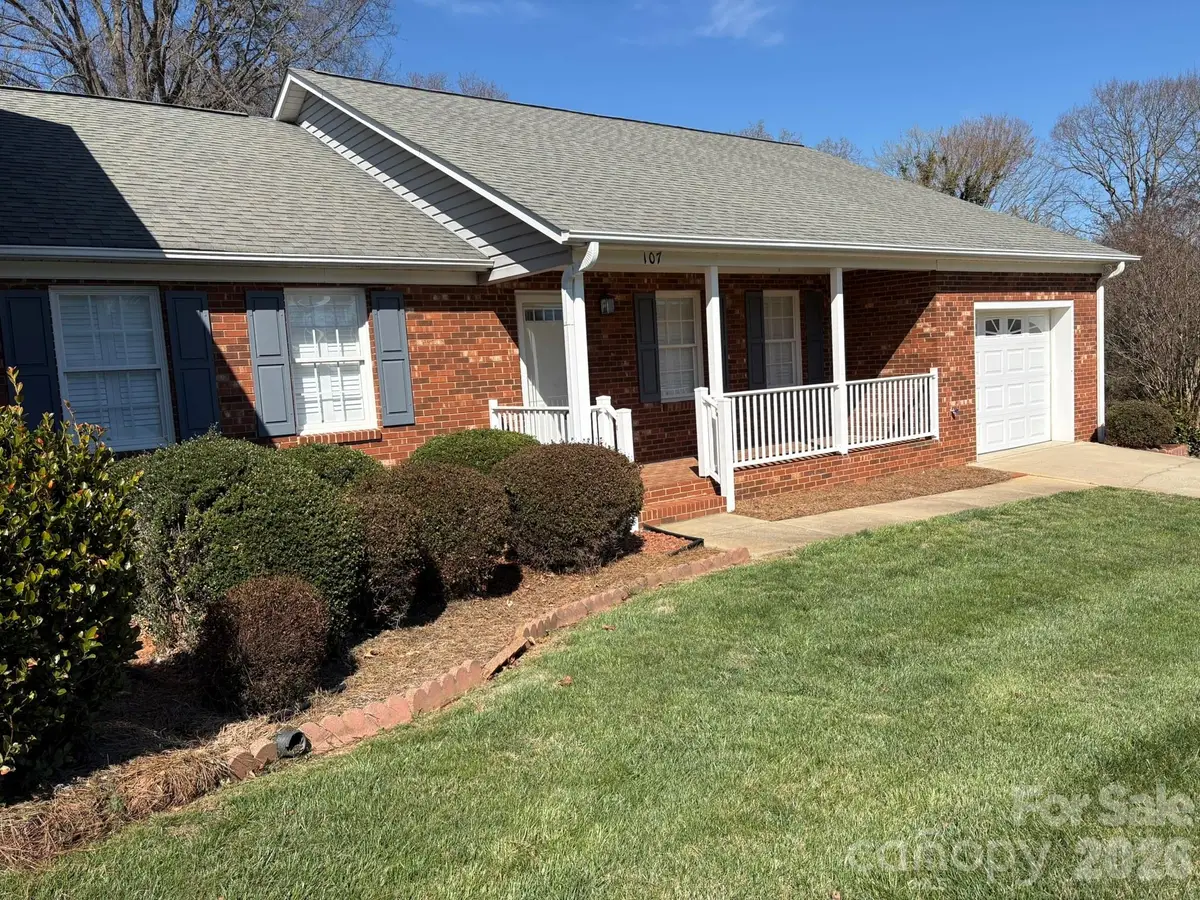 107 Forrest Glenn Court, King, NC 27021 - #1