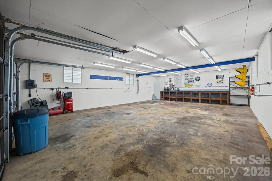 126 Oakside Drive, Harrisburg, NC 28075 - #3