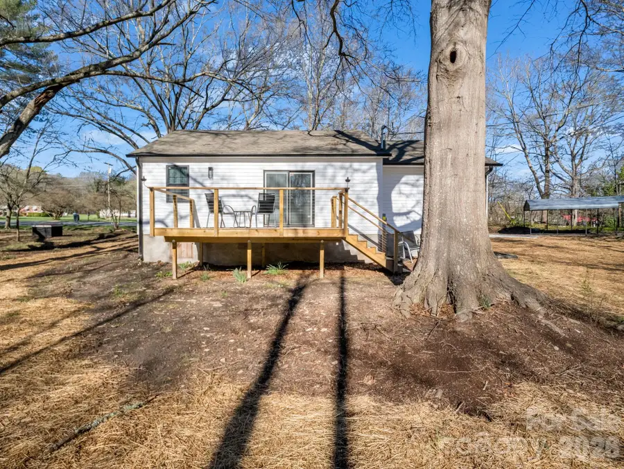 1325 W Nc Hwy 150 Highway, Lincolnton, NC 28092 - #2