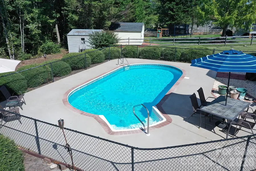 5505 Creek Point Drive, Hickory, NC 28601 - #3