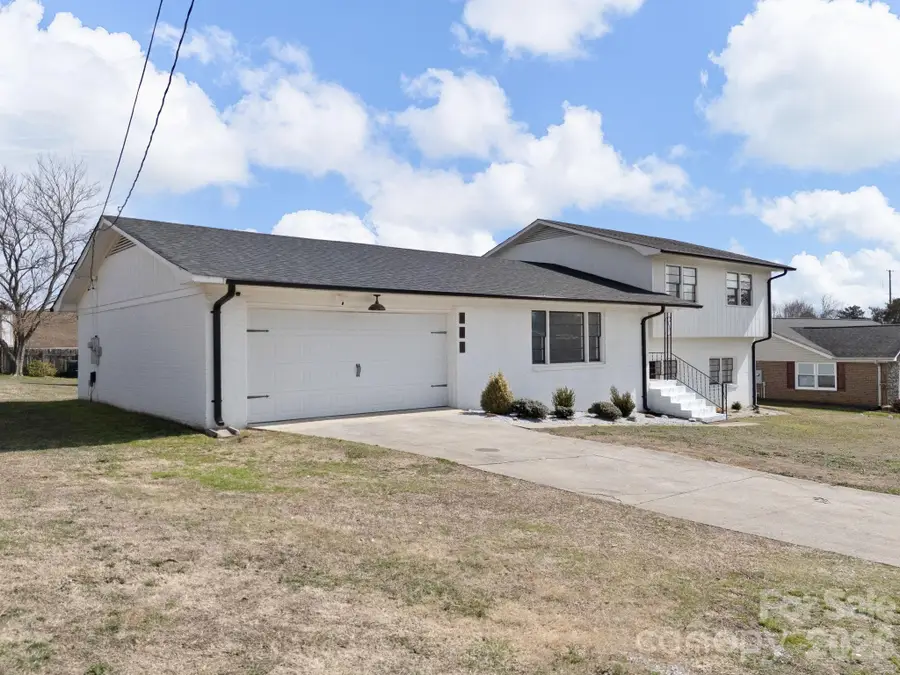 508 American Legion Road, Greer, SC 29651 - #2