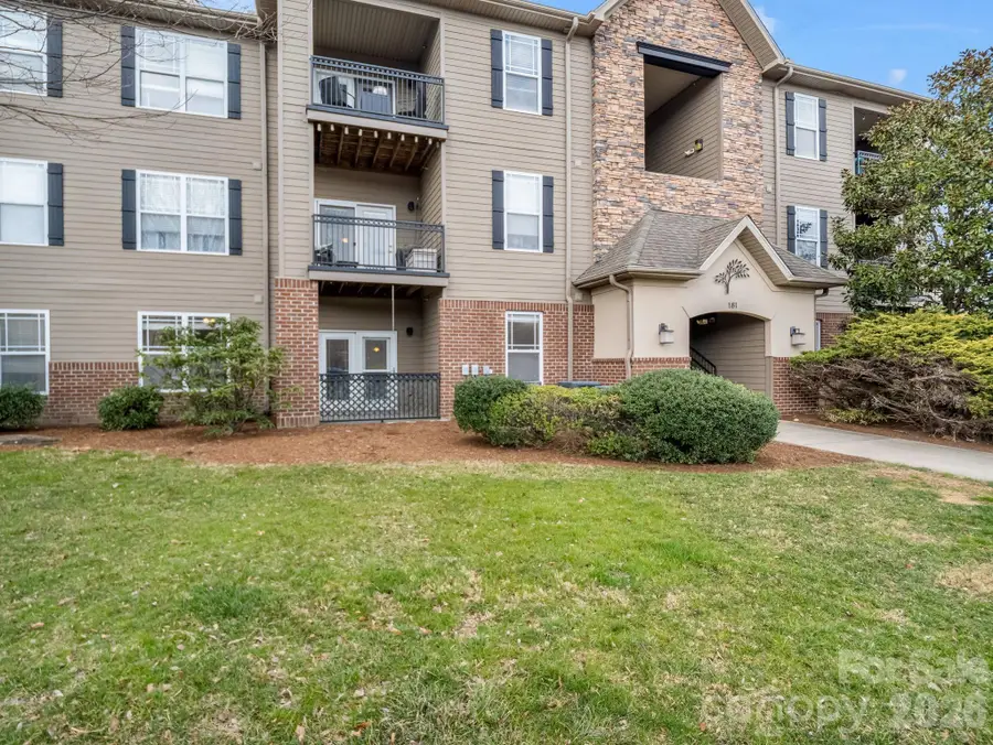 181 Brickton Village Circle, Fletcher, NC 28732 - #3