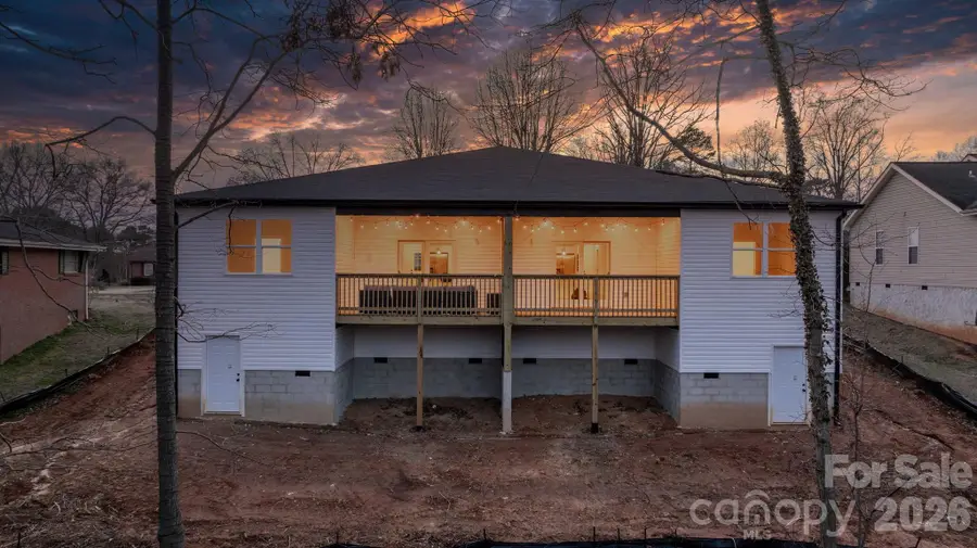 1141 & 1143 12th Street Drive Sw, Hickory, NC 28602 - #3