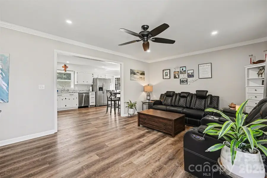 3545 Yorkland Drive, Hickory, NC 28601 - #3