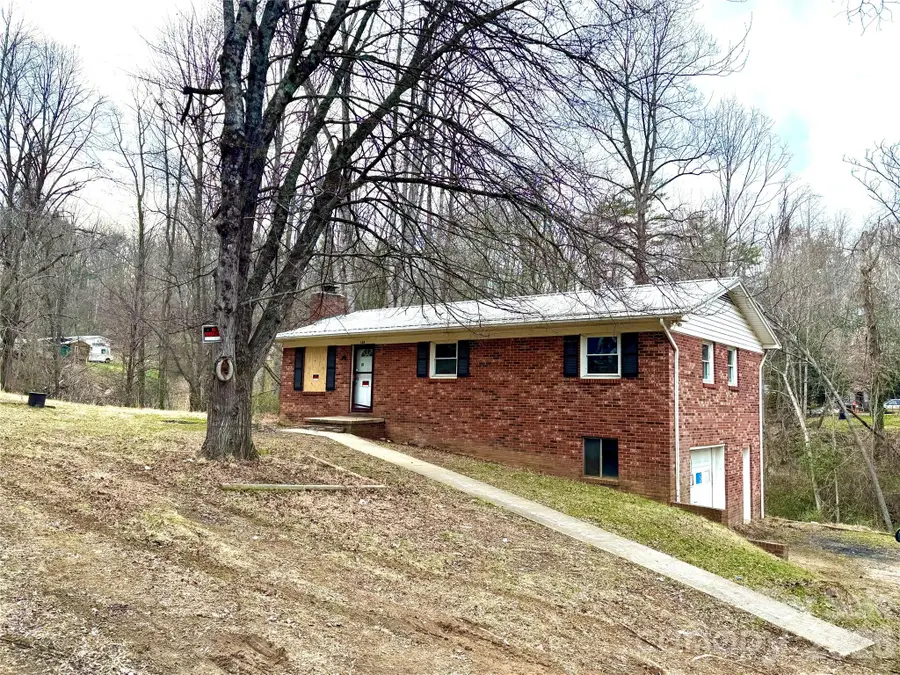 164 Squirrel Hollow Drive, Hendersonville, NC 28791 - #2