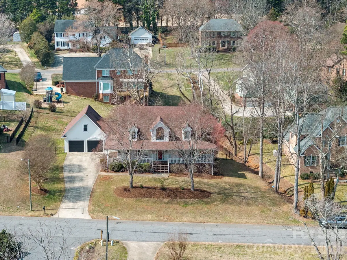 3505 4th Street Boulevard Nw, Hickory, NC 28601 - #1