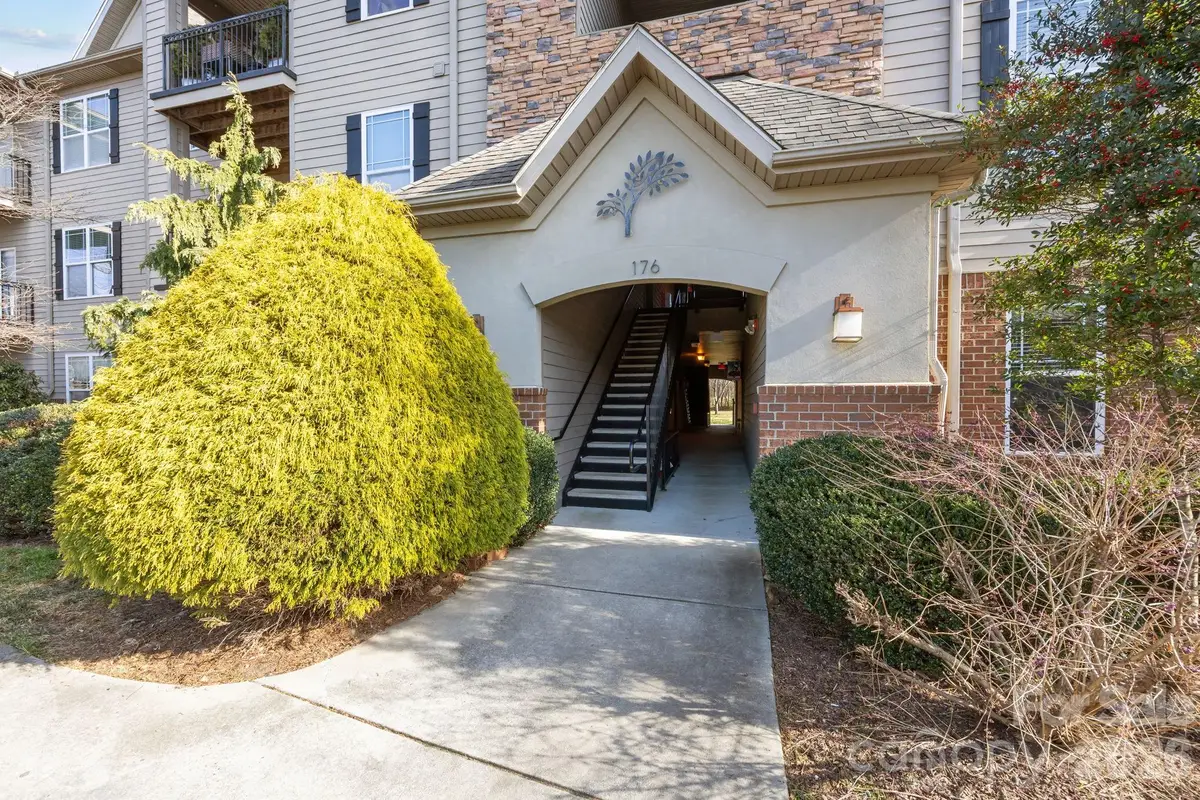 176 Brickton Village Circle #206, Fletcher, NC 28732 - #1