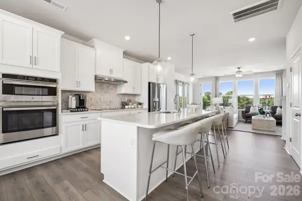 2155 Hawksworth Lane, Charlotte, NC 28262