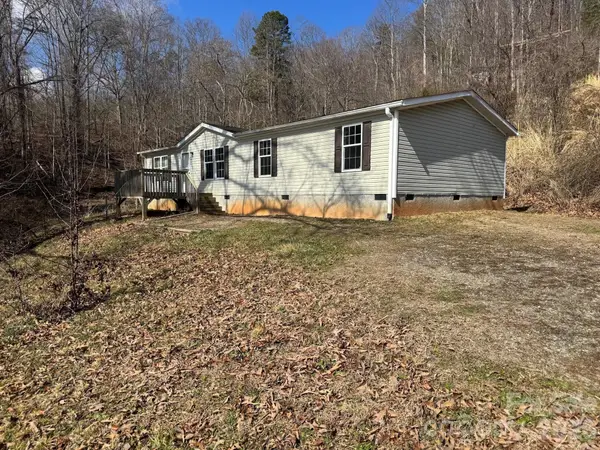 31 Parker Drive, Candler, NC 28715