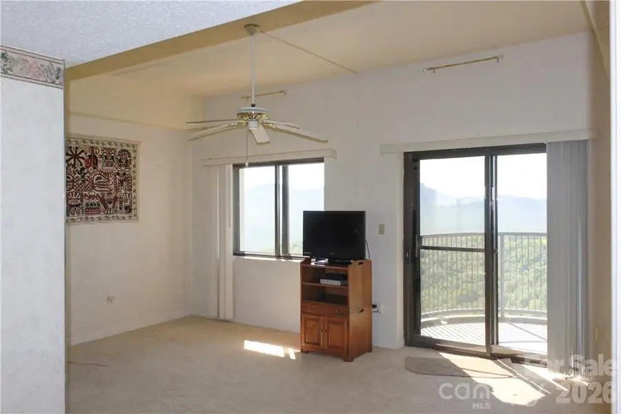303 Sugar Top Drive #2712, Sugar Mountain, NC 28604 - #3