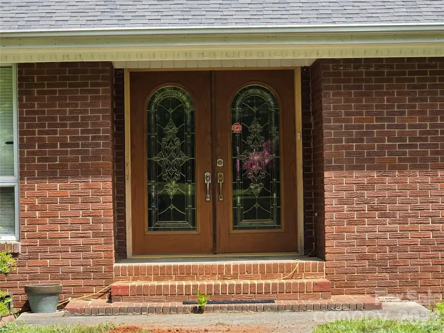 14325 Fountain Lane, Charlotte, NC 28278 - #2