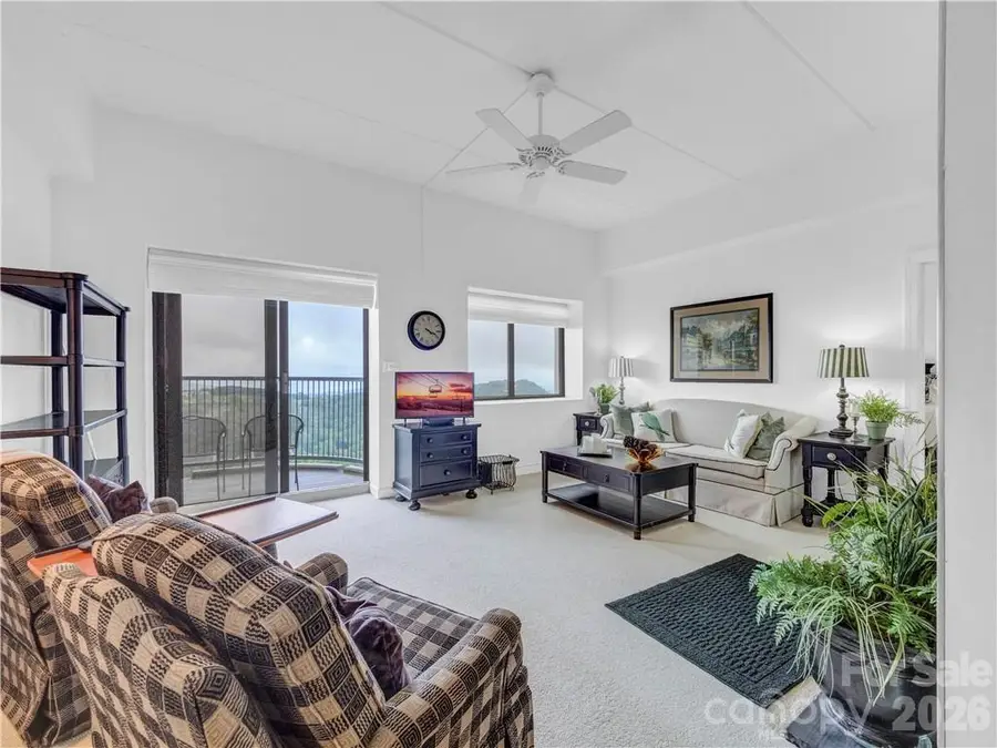 303 Sugar Top Drive #3226, Sugar Mountain, NC 28604 - #2