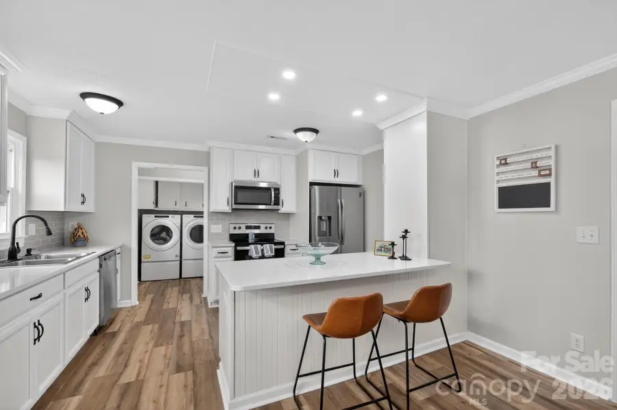 1037 Prestwood Drive Se, Lenoir, NC 28645 - #3